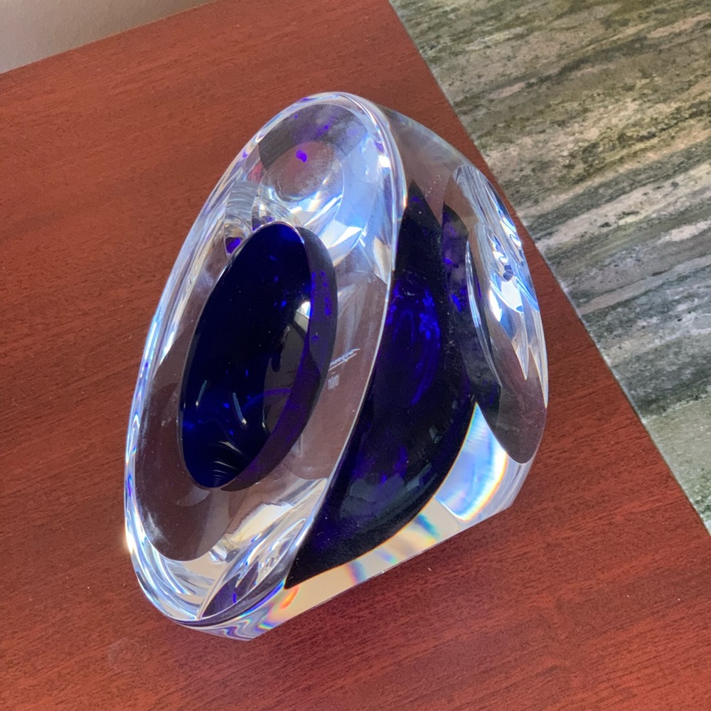 HOYA Cobalt blue lead crystal.Limited edition, unique and hard to find. 6”/3.5”.